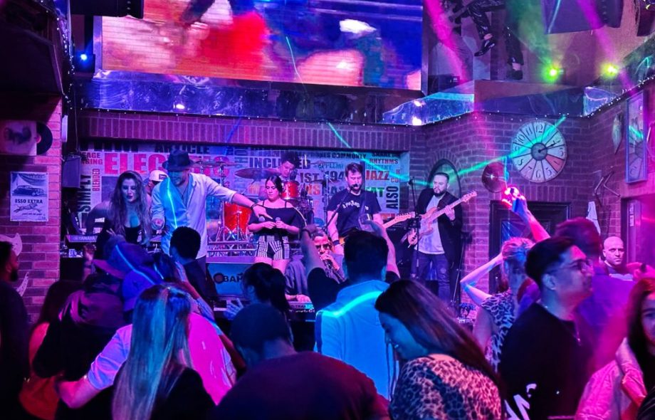 Dance Bars in Bur Dubai