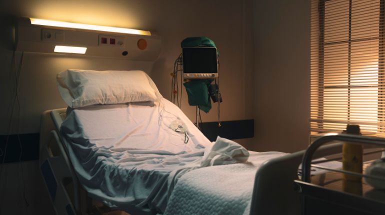 Hospital Bed On Rent in New Delhi