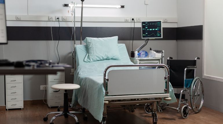 Hospital Bed On Rent in New Delhi